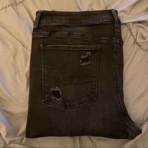Like-New Without Tags Black Women’s American Eagle Hi-Rise Jeggings, Size 18L